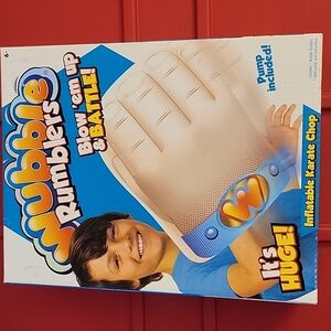 (J17) Wubble Rumblers Karate Chop